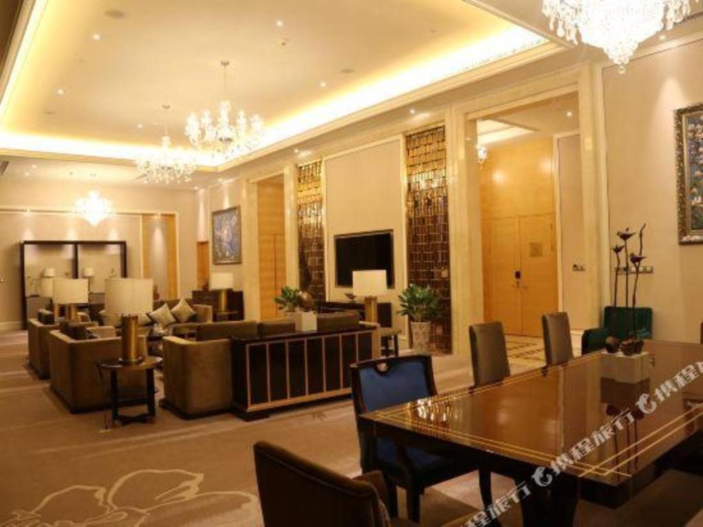 Ming Du Lakeside Hotel หนานหนิง ภายนอก รูปภาพ