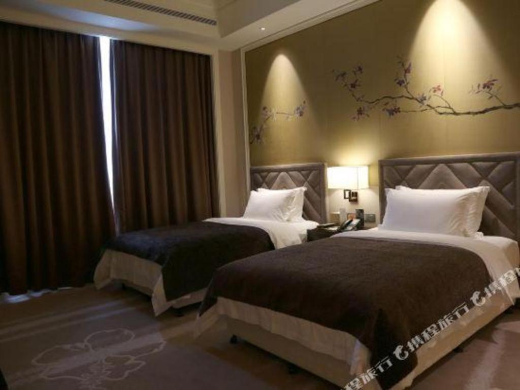 Ming Du Lakeside Hotel หนานหนิง ภายนอก รูปภาพ