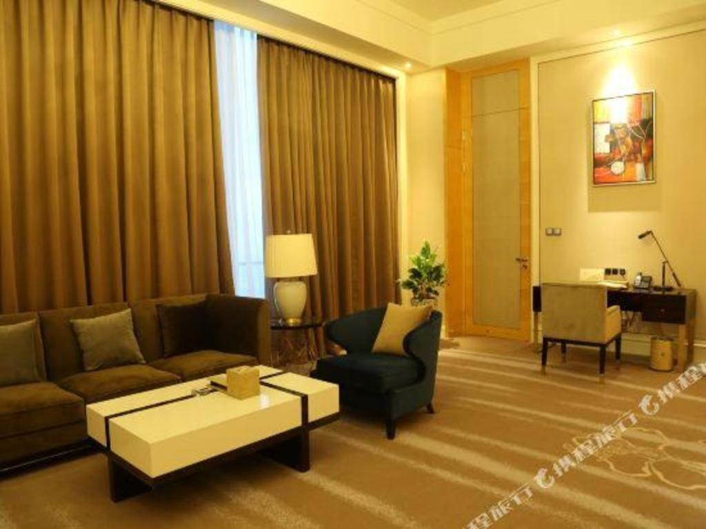 Ming Du Lakeside Hotel หนานหนิง ภายนอก รูปภาพ